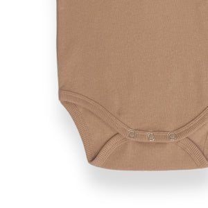 BODY MIT RÜSCHE braun