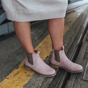 CHELSEA BOOT 2.0_winter_rosa 2025