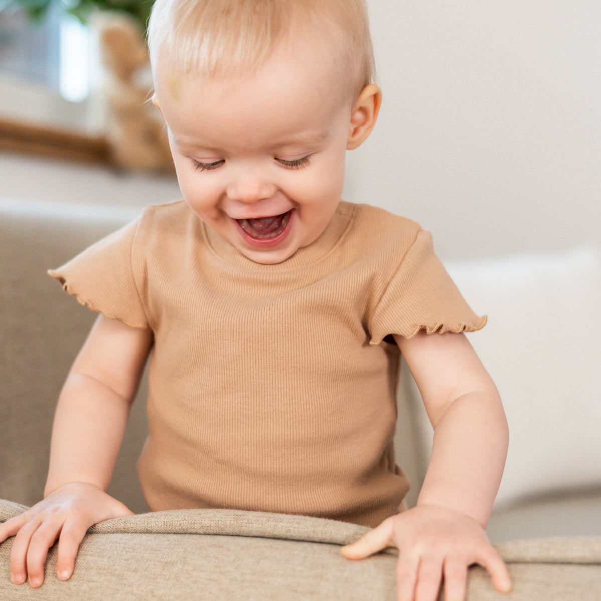 BODY MIT RÜSCHE braun