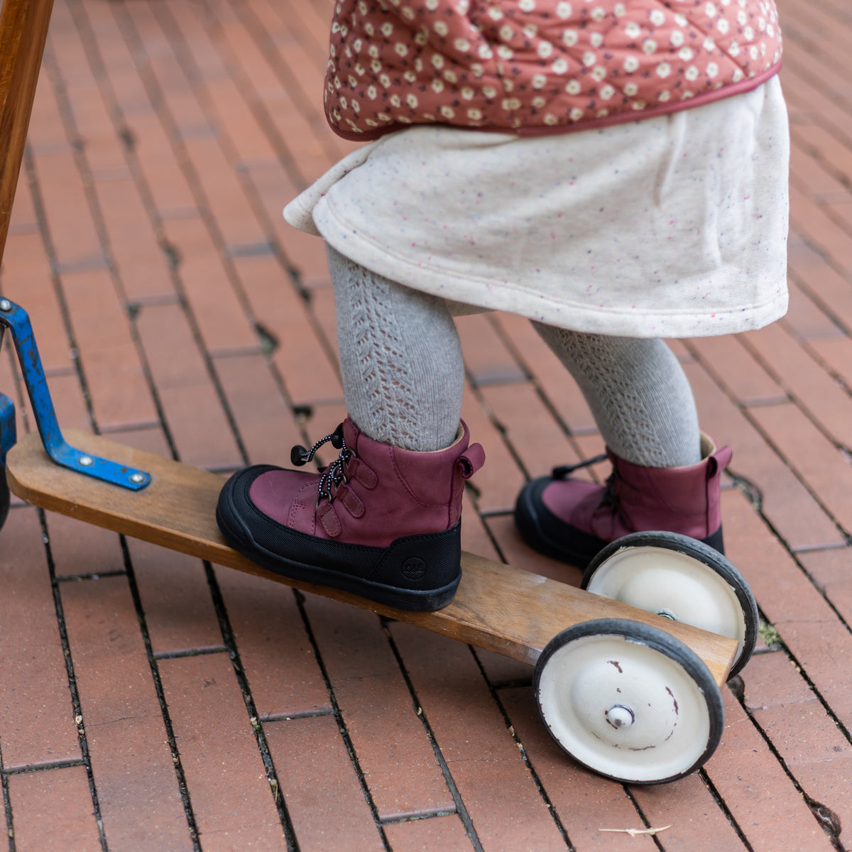 FIRST STEP Finn beere