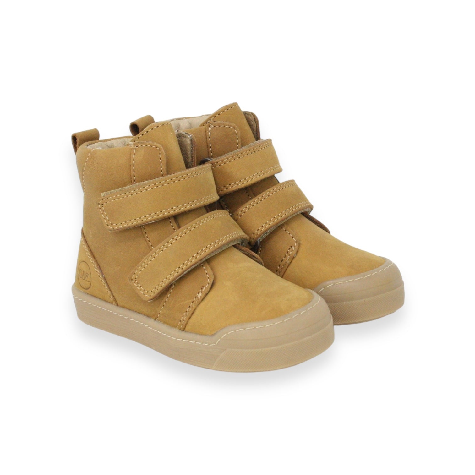 FIRST STEP Boot camel