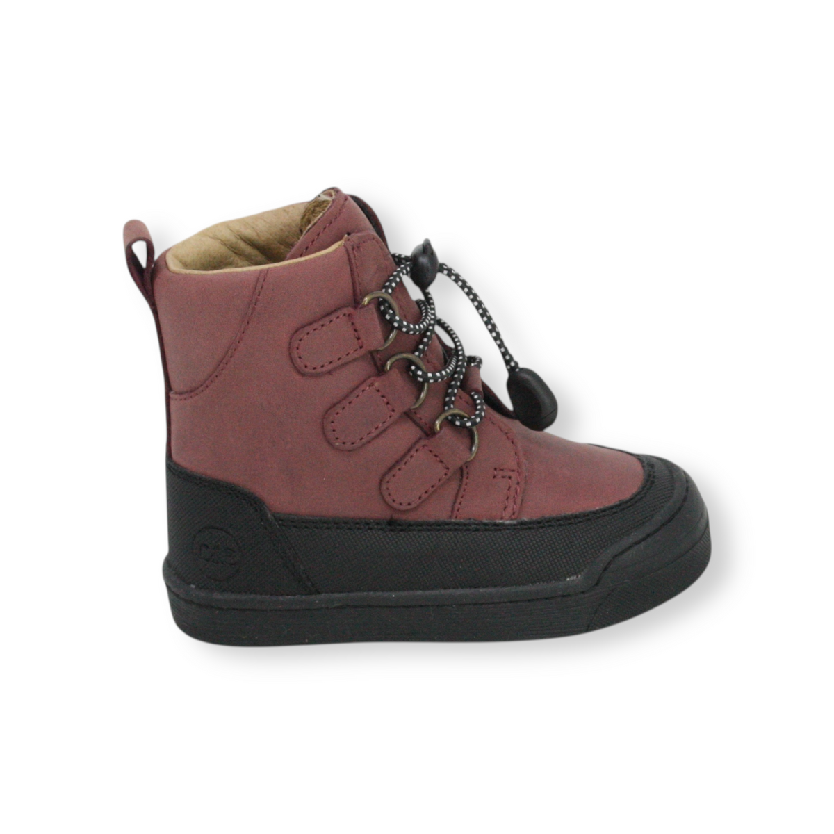 FIRST STEP Finn beere