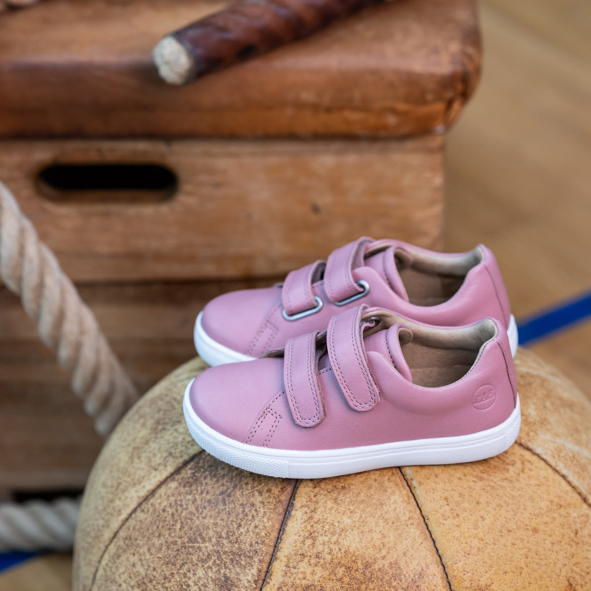 SNEAKER LOW rosa